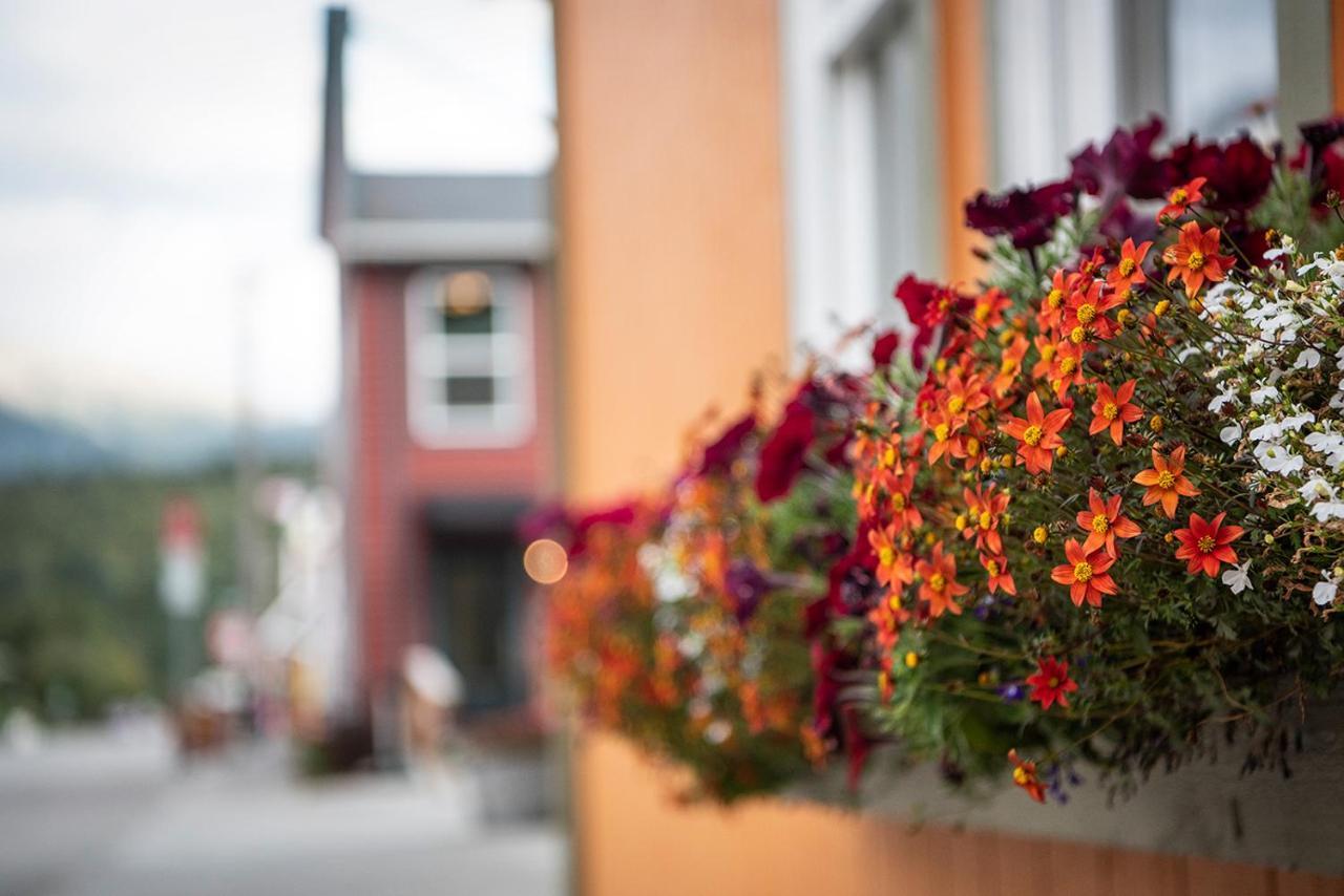 Holland America Skagway Inn Esterno foto